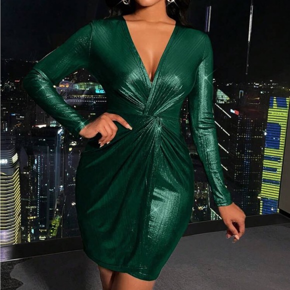 Luxe plunging V neck twist front party formal evening dress - Picture 2 of 16